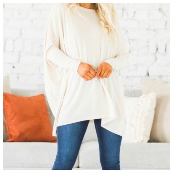 ShopEvelynne Sweaters - OVERSIZED LOOSE FIT CREAM  KNIT SWEATER